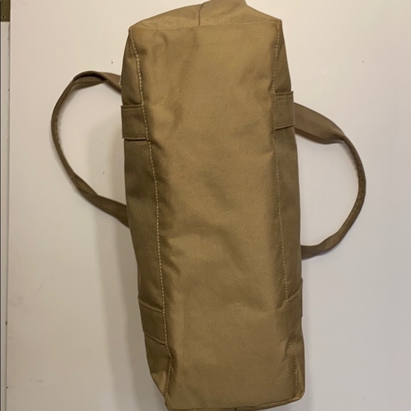 Hershel- Terrace Tote Bag - Picture 7 of 9